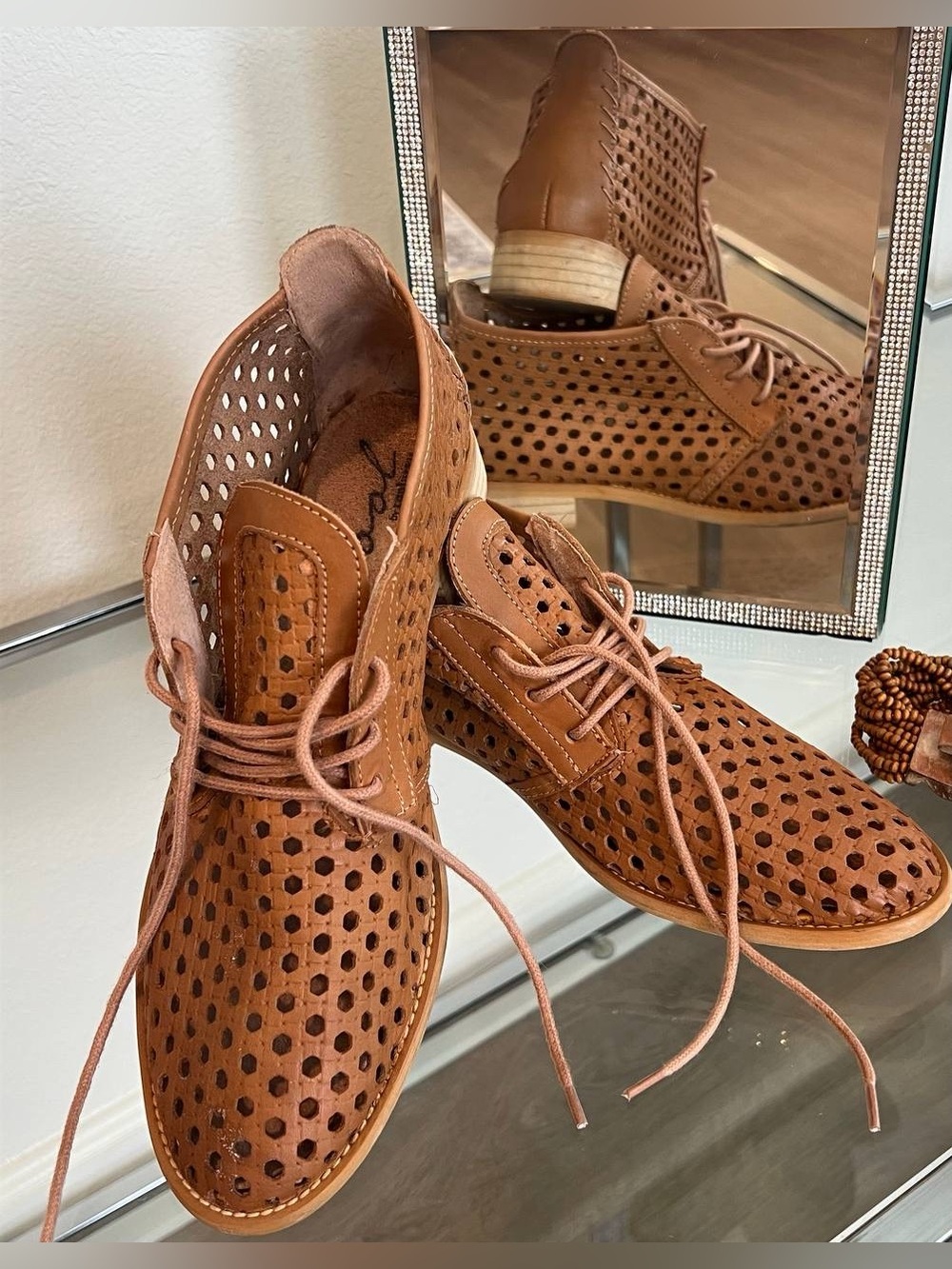 Coolway Tan Leather Laser Cut Lace Up Ankle Boots Size 9.5 EU 40 Made in Spain